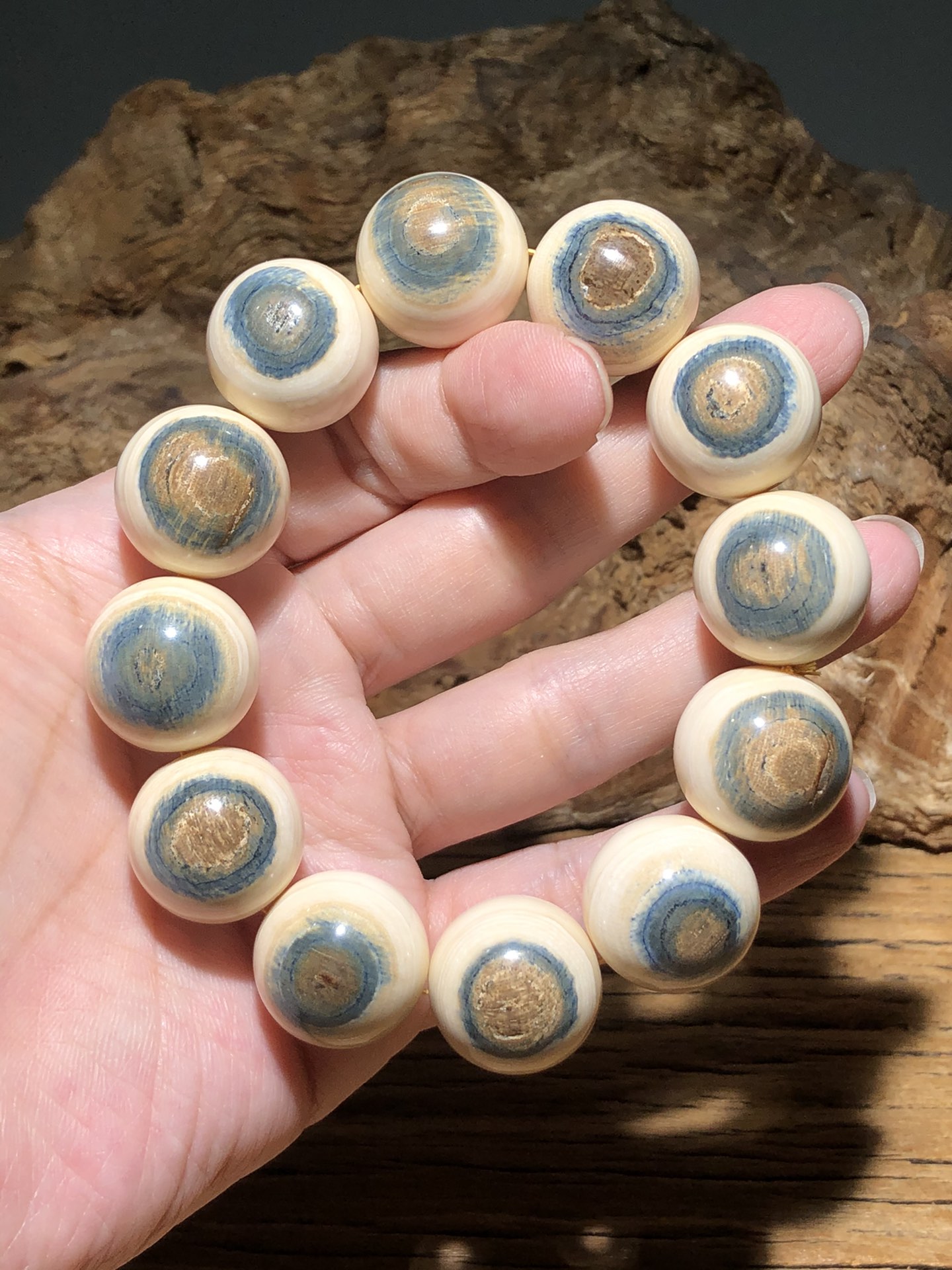 《藍(lán)眼手串》20MM極品天然頂級(jí)猛犸牙藍(lán)眼睛,藍(lán)白分明!大自然的孕育