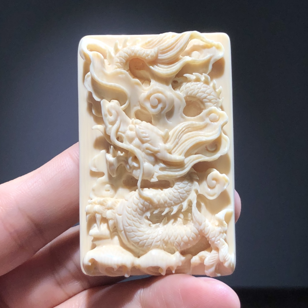 【龍牌】純手工猛犸牙作品、設(shè)計(jì)新穎,雕刻生動(dòng)形象,霸氣十足